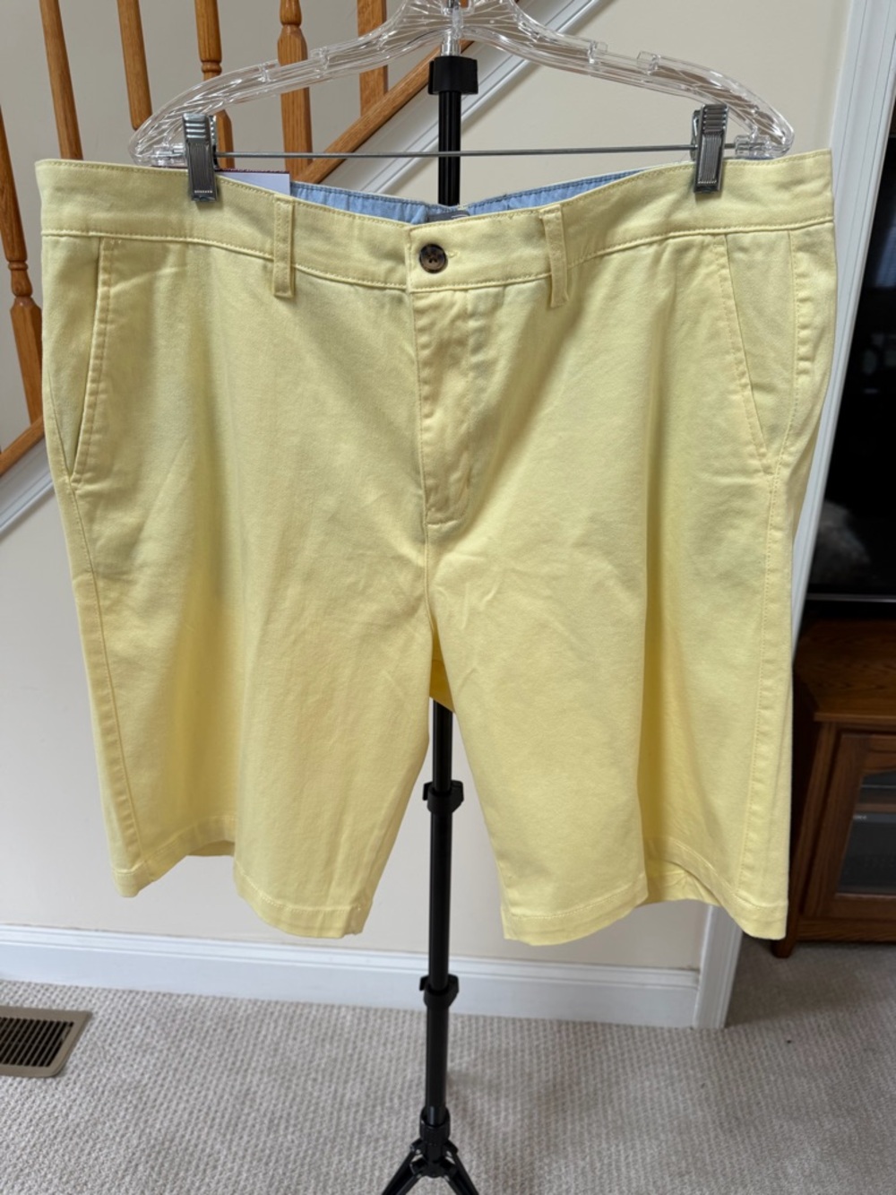 Berkley Jensen Men's Flat Front Chino Shorts in Light Yellow